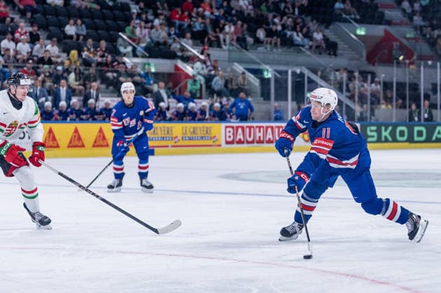 25 05 2026, Zurich, Swiss Life Arena, Ice Hockey World Championships USA Hungary, 11 Oliver Moore United States Zurich Swiss Life Arena Zurich Switzerland Copyright: xJustPictures.ch StefanxEmchx jp-de-StEm-DSC0301020260525
