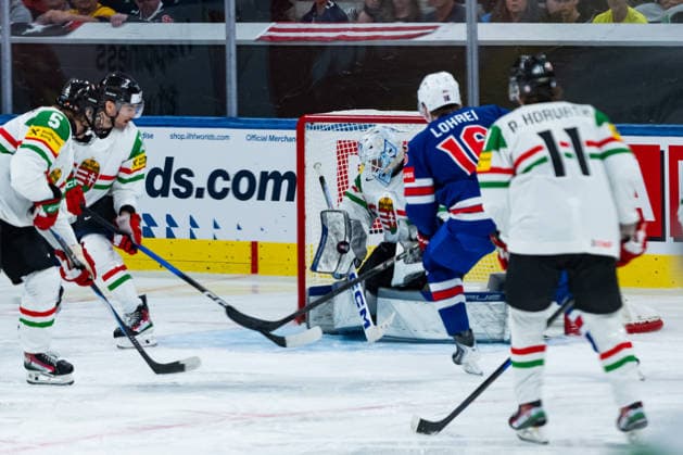 ZURICH, SWITZERLAND - MAY 25: Adam Vay (Hungary, 30) keeping the shot from Mason Lohrei (United States, 16) during the Preliminary Round - Group A Match 47 between United States and Hungary at the IIHF Ice hockey, Eishockey World Championship, WM, Weltmeisterschaft 2026, Swiss Life Arena on May 25, 2026 in Zurich, Switzerland. Zurich Switzerland Copyright: xTimoxSteinx