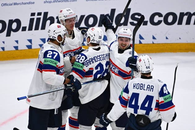 From left Andreas Martinsen, Kristian Ostby, Michael Brandsegg-Nygard, Sander Hurrod and Tinus Luc Koblar of Norway celebrate a goal during the IIHF World Championship, WM, Weltmeisterschaft Group B match Czech Republic vs Norway on May 25, 2026, Fribourg, Switzerland. (CTKxPhoto RadekxPetrasek) CTKPhotoP2026052506186  CTKPhotoP2026052506186