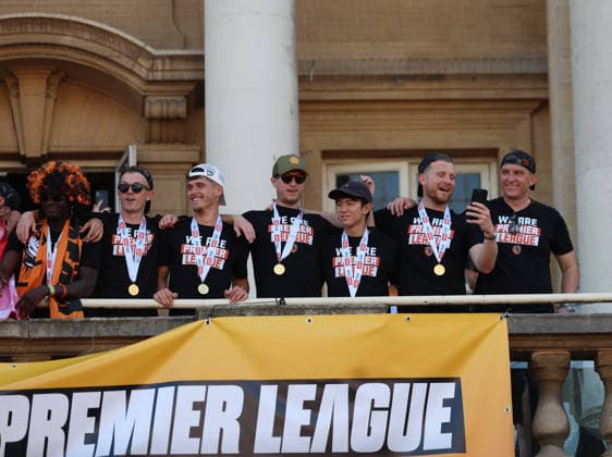 Hull Bus Parade The Hull City team celebrate at City Hall during the Hull City Bus Parade on the streets of Hull, England after being promoted to the Premier League in the Sky Bet Championship Play-Off Final on Saturday 23rd May 2026. 25 05 2026 UK Newspapers OUT Copyright: xAndyxSumnerx FIL-23472-0234