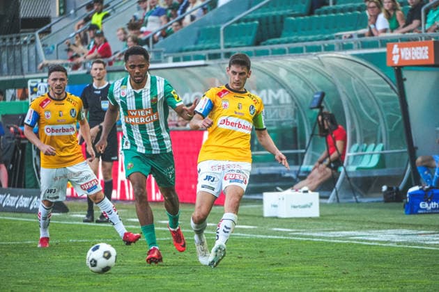 Football Austria, Admiral Bundesliga European Cup Playoff Final ECL 2025 2026, SK Rapid Vienna vs SV Oberbank Ried Allianz Stadium Weststadion, Vienna Hütteldorf Ante Bajic SV Oberbank Ried with Petter Nosakhare Dahl Copyright: xLukasxBierederx