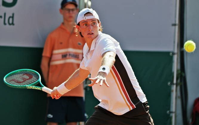 TENNIS - French Open 2026 PARIS,FRANCE,25.MAY.26 - TENNIS - ATP, Tennis Herren World Tour, French Open, Roland Garros, Grand Slam. Image shows Ignacio Buse (PER).  GEPAxpictures xMatthiasxHauer