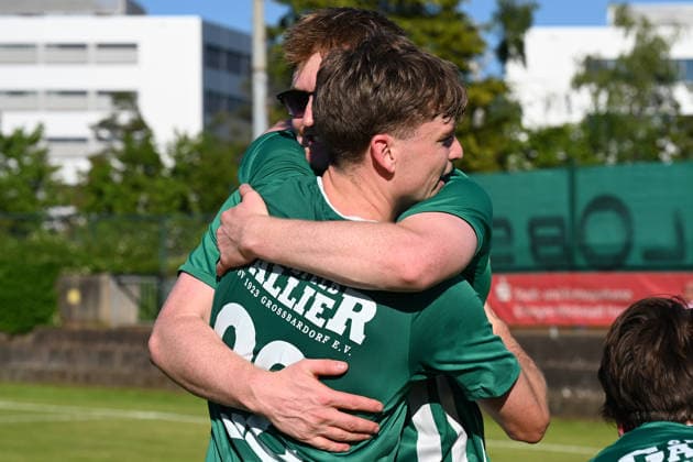 25 05 2025 Soccer season 2024 2025 Relegation Oberliga Bayernliga Bayernliga Landesliga ATSV Erlangen TSV Großbardorf LuPf xluxpfx Cheers of joy after the end of the match