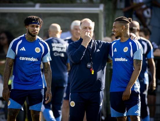 NOORDWIJK - Coach Dick Advocaat during a training session of the Curacao national team, Nationalteam on the SJC Noordwijk pitch. The team is preparing for the World Cup with a training camp, led by coach Dick Advocaat. KOEN VAN WEEL ANP xVIxANPxSportx xxANPxIVx 559332210 originalFilename: 559332210.jpg
