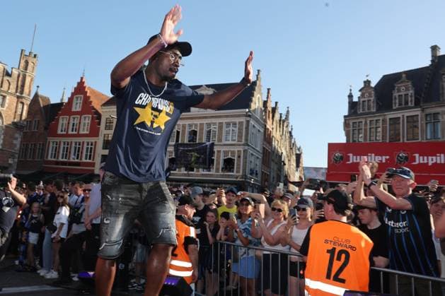 Club Brugge celebrating the Jupiler Pro League title 2026 with city parade BRUGGE, BELGIUM - MAY 25 : Forbs Carlos forward of Club Brugge celebrating the winning of the Jupiler Pro League title 2025 - 2026 during a city parade towards the city centre and celebration ceremony at the Markt of Bruges. Club Brugge won the Belgian national soccer championship for the 20th time in the history of the club on May 25, 2026 in Brugge, Belgium, 25-05-26 Brugge Belgium  Copyright: xGbax