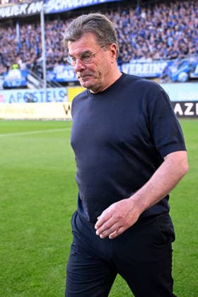 Paderborn, Home Deluxe Arena, 25 05 26, GER, Herren, Relegation, Saison 2025 2026, SC Paderborn 07 VfL Wolfsburg Bild Trainer Dieter HECKING Wolfsburg DFL regulations prohibit any use of photographs as image sequences and or quasi video NRW Germany