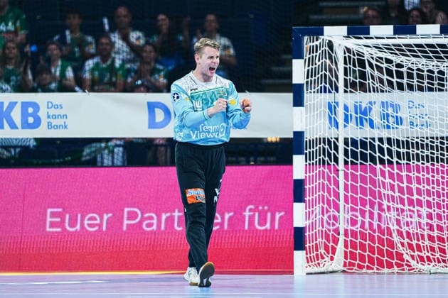 Cheers after Kristian Saeveras parade Frisch Auf Goeppingen, 12 GER, Handball Sport Verein Hamburg vs Frisch Auf Goeppingen, Handball, 1 Bundesliga, Matchday 32, Season 2025 2026, 25 05 2026 GER, Handball Sport Verein Hamburg vs Frisch Auf Goeppingen, Handball, 1 Bundesliga, Matchday 32, Season 2025 2026, 25 05 2026 Hamburg Copyright: xEibner-Pressefoto MarcelxvonxFehrnx EP_MFN