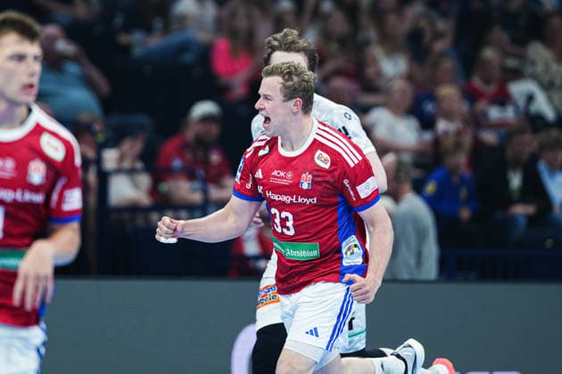 Goal celebration Moritz Sauter Handball Sport Verein Hamburg, 33 GER, Handball Sport Verein Hamburg vs Frisch Auf Goeppingen, Handball, 1 Bundesliga, Matchday 32, Season 2025 2026, 25 05 2026 GER, Handball Sport Verein Hamburg vs Frisch Auf Goeppingen, Handball, 1 Bundesliga, Matchday 32, Season 2025 2026, 25 05 2026 Hamburg Copyright: xEibner-Pressefoto MarcelxvonxFehrnx EP_MFN