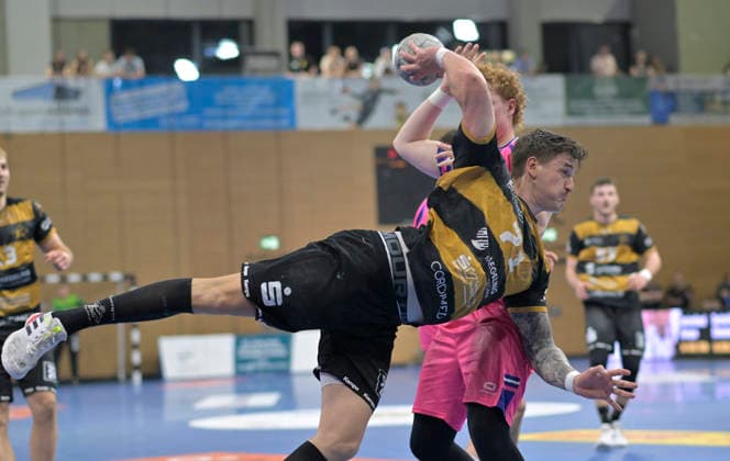 25 05 2026, Dresdens Oliver Seidler successful, Handball, 2 Bundesliga, HC ELbflorenz Dresden TSV Bayer Dormagen, c Dresden