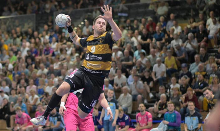 25 05 2026, Dresdens Julius Dierberg successful, Handball, 2 Bundesliga, HC ELbflorenz Dresden TSV Bayer Dormagen, c Dresden