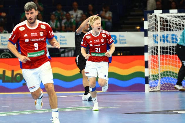 Handball I Men I Season 2025 2026 I Bundesliga I 32 Matchday I HSV Hamburg FRISCH AUF Göppingen I 25 05 2026 Frederik Bo Andersen 21, HSV Hamburg cheers Hamburg Barclaycard Arena Hamburg Germany Copyright: xLobeca RalfxHomburgx
