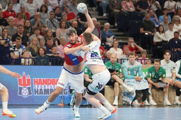 Handball Daikin Handball Bundesliga 2025 2026 Handball Sport Verein Hamburg vs FA Göppingen Jacob Arenth Lassen Hamburg ,Oskar Neudeck Goeppingen , Barclays Arena Hamburg