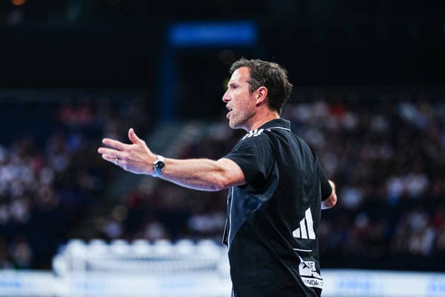 Torsten Jansen Handball Sport Verein Hamburg, Coach angry GER, Handball Sport Verein Hamburg vs Frisch Auf Goeppingen, Handball, 1 Bundesliga, Matchday 32, Season 2025 2026, 25 05 2026 GER, Handball Sport Verein Hamburg vs Frisch Auf Goeppingen, Handball, 1 Bundesliga, Matchday 32, Season 2025 2026, 25 05 2026 Hamburg Copyright: xEibner-Pressefoto MarcelxvonxFehrnx EP_MFN