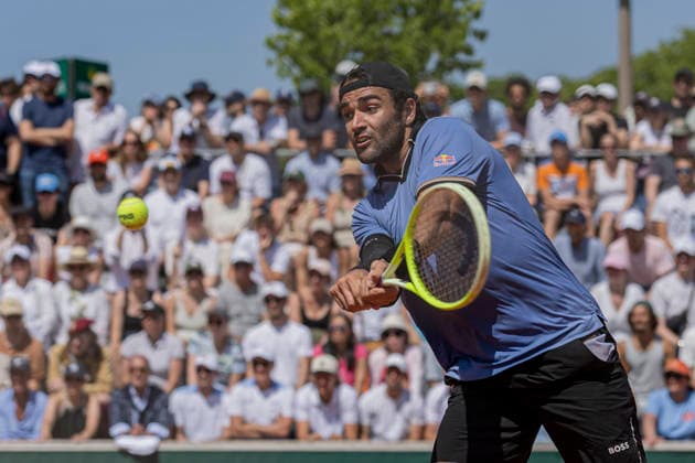 2026 French Open - Day Two Matteo Berrettini returns the ball against Marton Fucsovics during the Roland Garros Grand Slam Tournament on May 25, 2026, in Paris, France. Paris France  Copyright: xRobertxSzaniszlox originalFilename:szaniszlo-notitle260525_npUVN.jpg