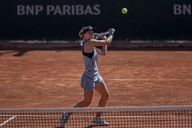 2026 French Open - Day Two Viktorija Golubic returns the ball against Panna Udvardy during the Roland Garros Grand Slam Tournament on May 25, 2026, in Paris, France. Paris France  Copyright: xRobertxSzaniszlox originalFilename:szaniszlo-notitle260525_nplg0.jpg