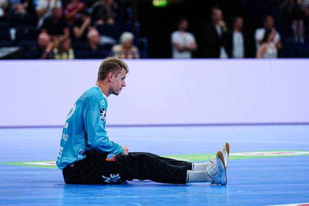 Disappointment Kristian Saeveras Frisch Auf Goeppingen, 12 GER, Handball Sport Verein Hamburg vs Frisch Auf Goeppingen, Handball, 1 Bundesliga, Matchday 32, Season 2025 2026, 25 05 2026 GER, Handball Sport Verein Hamburg vs Frisch Auf Goeppingen, Handball, 1 Bundesliga, Matchday 32, Season 2025 2026, 25 05 2026 Hamburg Copyright: xEibner-Pressefoto MarcelxvonxFehrnx EP_MFN