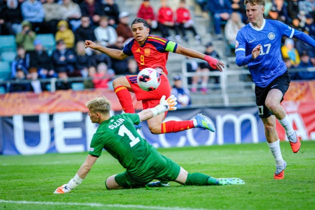 UEFA Under-17 European Championship, EM, Europameisterschaft Estonia 2026 Enzo Alves in action during the UEFA Under-17 European Championship Group-A match between Estonia U-17 vs Spain U-17 national teams, Tallinn Estonia 25.05.2026 Tallinn A Le Coq Arena Estonia Copyright: xMaurixLevandix