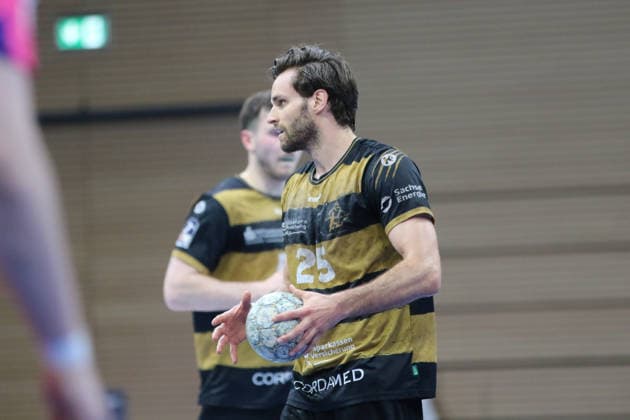 25 05 2026 Handball Men 2025 2026 2 Handball Bundesliga 32 Matchday HC Elbflorenz 2006 TSV Bayer Dormagen BallsportArena Dresden Sebastian Greß Dresden, 25, black and gold on the ball Dresden Saxony Germany