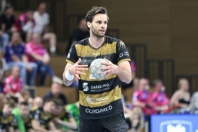 25 05 2026 Handball Men 2025 2026 2 Handball Bundesliga 32 Matchday HC Elbflorenz 2006 TSV Bayer Dormagen BallsportArena Dresden Sebastian Greß Dresden, 25, black and gold on the ball Dresden Saxony Germany