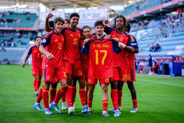 UEFA Under-17 European Championship, EM, Europameisterschaft Estonia 2026 Spain celebrate scoring their first goal during the UEFA Under-17 European Championship Group-A match between Estonia U-17 vs Spain U-17 national teams, Tallinn Estonia 25.05.2026 Tallinn A Le Coq Arena Estonia Copyright: xMaurixLevandix