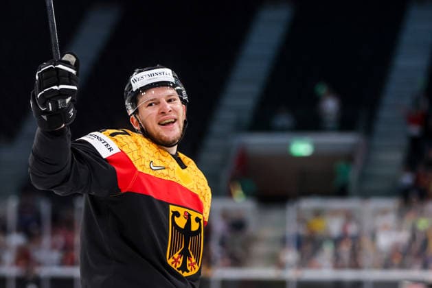 Ice hockey, Eishockey - IIHF WC 2026 ZURICH,SWITZERLAND,25.MAY.26 - ICE HOCKEY - IIHF Ice Hockey World Championship, WM, Weltmeisterschaft 2026, group stage, Germany vs Great Britain. Image shows the rejoicing of Alexander Karachun (GER).  GEPAxpictures xMaticxKlansek
