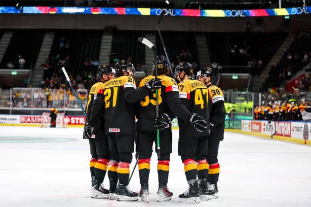 Ice hockey, Eishockey - IIHF WC 2026 ZURICH,SWITZERLAND,25.MAY.26 - ICE HOCKEY - IIHF Ice Hockey World Championship, WM, Weltmeisterschaft 2026, group stage, Germany vs Great Britain. Image shows the rejoicing of Germany.  GEPAxpictures xMaticxKlansek