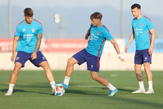Croatia national football team trains in Rijeka ahead of 2026 World Cup Luka Vuskovic and Toni Fruk of Croatia during a training session at Rujevica Stadium on May 25, 2026 in Rijeka, Croatia as preparations begin for the 2026 FIFA World Cup, WM, Weltmeisterschaft, Fussball The Croatian national football team is holding early training camps and friendly matches ahead of their departure for the United States.  NelxPavletic PIXSELL