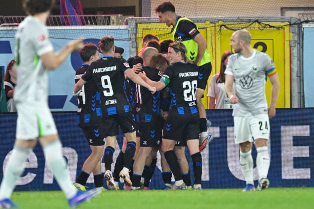 Paderborn, Home Deluxe Arena, 25 05 26, GER, Men, Relegation, Season 2025 2026, SC Paderborn 07 VfL Wolfsburg Picture Laurin CURDA Paderborn cheers after his goal to 2 1 DFL regulations prohibit any use of photographs as image sequences and or quasi video NRW Germany