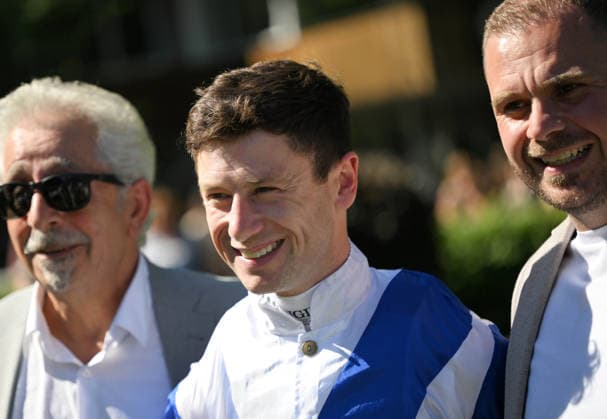 25 05 2026, xophax, kölngalopp , racecourse Weidenpesch , charity race day , jockey Oisin Murphy , center Cologne