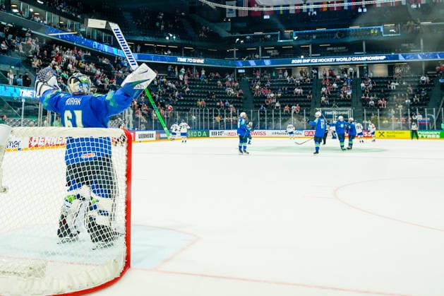 FRIBOURG, SWITZERLAND - MAY 25: goalkeeper Lukas Horak of Slovenia L) celebrates victory during the 2026 IIHF Ice hockey, Eishockey World Championship, WM, Weltmeisterschaft Switzerland game between Slovenia and Italy at BCF Arena on May 25, 2026 in Fribourg, Fribourg. Fribourg BCF Arena Fribourg Switzerland *** FRIBOURG, SWITZERLAND MAY 25 goalkeeper Lukas Horak of Slovenia L celebrates victory during the 2026 IIHF Ice Hockey World Championship Switzerland game between Slovenia and Italy at BCF Arena on May 25, 2026 in Fribourg, Fribourg Fribourg BCF Arena Fribourg Switzerland Copyright: xJustPictures.ch JarixPestelaccix jp-en-EuSpIm-JP6_JAR_Slovenia_Italy_25May2026_00115