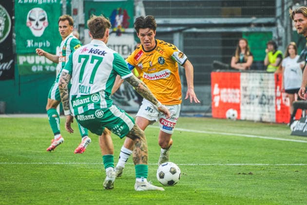 Football Austria, Admiral Bundesliga European Cup Playoff Final ECL 2025 2026, SK Rapid Wien vs SV Oberbank Ried Allianz Stadion Weststadion, Vienna Hütteldorf Bendeguz Bence Bolla SK Rapid Wien , Nicolas Bajlicz SV Oberbank Ried Copyright: xLukasxBierederx