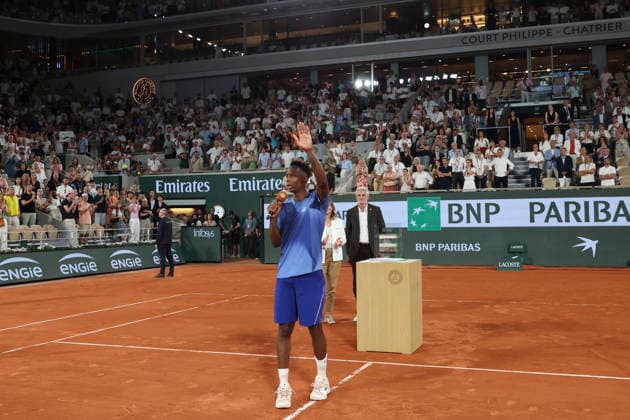 TENNIS : Roland Garros 2026 - 25 05 2026 Hugo Gaston (FRA) Vs Gael Monfils (FRA) - Amelie Mauresmo - Gilles Moretton ParisFrance  Copyright: xMichaelxBaucherx