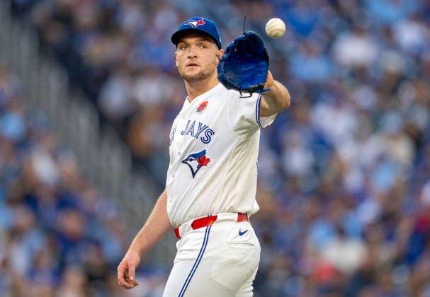 May 25, 2026, Toronto, On, CAN: Toronto Blue Jays pitcher Trey Yesavage (39) catches the ball during second inning MLB, Baseball Herren, USA action against the Miami Marlins in Toronto on Monday May 25, 2026. Canada News - May 25, 2026  - ZUMAc35_ 20260525_zaf_c35_166 Copyright: xFrankxGunnx