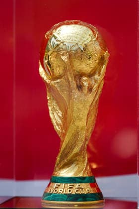 Coca-Cola FIFA World Cup, WM, Weltmeisterschaft, Fussball 26 - Trophy Tour FIFA World Cup Trophy during the Coca-Cola FIFA WORLD CUP 26 - Trophy Tour at Nathan Philips Square on May 25, 2026 in Toronto, Canada. (Photo by Leonardo Ramirez Eyepix Group) Copyright: xLeonardoxRamirezx xEyepixxGroupx 05252026-07683