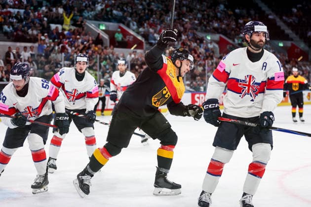Ice hockey, Eishockey - IIHF WC 2026 ZURICH,SWITZERLAND,25.MAY.26 - ICE HOCKEY - IIHF Ice Hockey World Championship, WM, Weltmeisterschaft 2026, group stage, Germany vs Great Britain. Image shows the rejoicing of Alexander Karachun (GER).  GEPAxpictures xMaticxKlansek