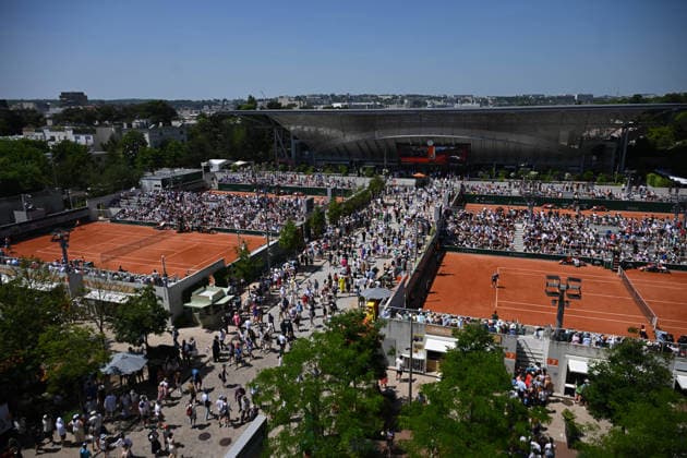 2026 French Open - Atmosphere Atmosphere at the 2026 Roland Garros French Tennis open tournament in Paris, France, on May 25, 2026. Photo by Corinne Dubreuil ABACAPRESS.COM Paris France  Copyright: xDubreuilxCorinne ABACAx