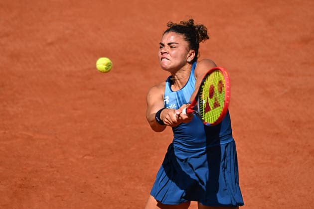 2026 French Open - Jasmin Paolini Jasmin Paolini (ITA) during her first round match at the 2026 Roland Garros French Tennis open tournament in Paris, France, on May 25, 2026. Photo by Corinne Dubreuil ABACAPRESS.COM Paris France  Copyright: xDubreuilxCorinne ABACAx