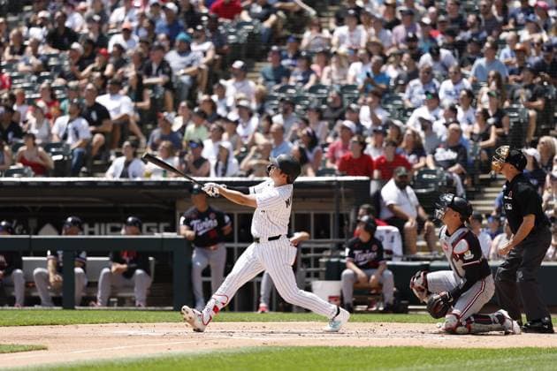 Baseball: Twins vs. White Sox Munetaka Murakami of the Chicago White Sox hits a solo home run in the first inning of a baseball game against the Minnesota Twins at Rate Field in Chicago on May 25, 2026.  A14AA0005611832P
