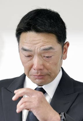 Baseball: Abe resigns as Giants manager Shinnosuke Abe meets the media in Tokyo on May 26, 2026, as he resigns as manager of the Yomiuri Giants following his arrest the previous day on suspicion of assaulting his daughter. He was released in the small hours of May 26.  A14AA0005611874P