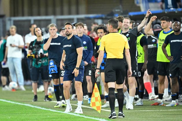 Paderborn, Home Deluxe Arena, 25 05 26, GER, Herren, Relegation, Saison 2025 2026, SC Paderborn 07 VfL Wolfsburg Bild Trainer Ralf KETTEMANN Paderborn DFL regulations prohibit any use of photographs as image sequences and or quasi video NRW Germany