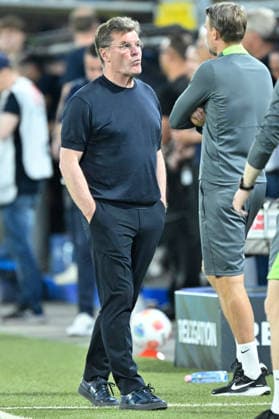 Paderborn, Home Deluxe Arena, 25 05 26, GER, Herren, Relegation, Saison 2025 2026, SC Paderborn 07 VfL Wolfsburg Bild Trainer Dieter HECKING Wolfsburg DFL regulations prohibit any use of photographs as image sequences and or quasi video NRW Germany