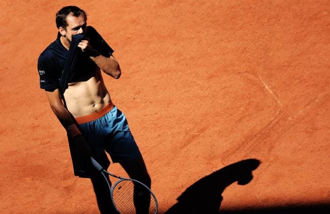 TENNIS - French Open 2026 PARIS,FRANCE,26.MAY.26 - TENNIS - ATP, Tennis Herren World Tour, French Open, Roland Garros, Grand Slam. Image shows Daniil Medvedev (---).  GEPAxpictures xMatthiasxHauer