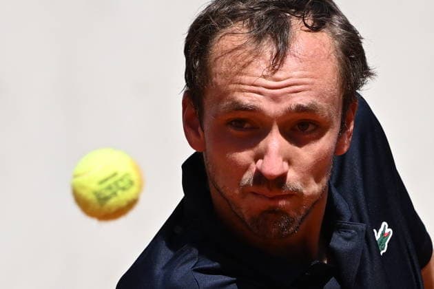 2026 French Open (Roland-Garros) - Day 3 PARIS, FRANCE - MAY 26: Adam Walton (not seen) of Australia in action against Daniil Medvedev during a first-round men s singles match on the third day of the French Open (Roland Garros) in Paris, France, on May 26, 2026. Burak Akbulut Anadolu Paris France. Editorial use only. Please get in touch for any other usage.  Copyright: x2026xAnadoluxBurakxAkbulutx
