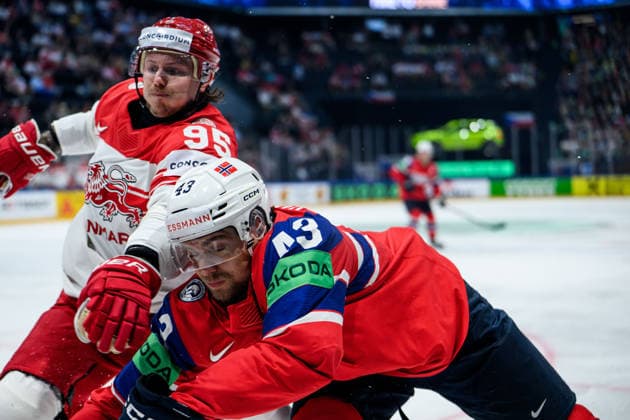 260526 Nick Olesen of Denmark and Max Krogdahl of Norway during the 2026 IIHF Ice Hockey World Championship match between Norway and Denmark on May 26, 2026 in Fribourg Photo Jesper Zerman BILDBYRAN kod JZ JZ0731 ishockey ice hockey ishockey vm 2026 vm 2026 iihf world championship norge norway danmark denmark bbeng norge norway danmark denmark  Copyright: JESPERxZERMAN BB260526JZ002