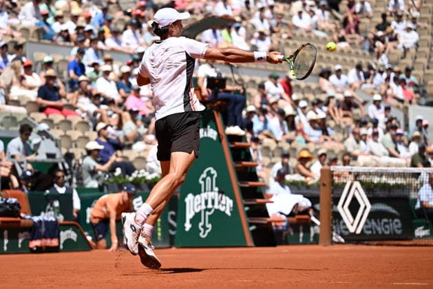 2026 French Open (Roland-Garros) - Day 3 PARIS, FRANCE - MAY 26: Adam Walton of Australia in action against Daniil Medvedev (not seen) during a first-round men s singles match on the third day of the French Open (Roland Garros) in Paris, France, on May 26, 2026. Burak Akbulut Anadolu Paris France. Editorial use only. Please get in touch for any other usage.  Copyright: x2026xAnadoluxBurakxAkbulutx