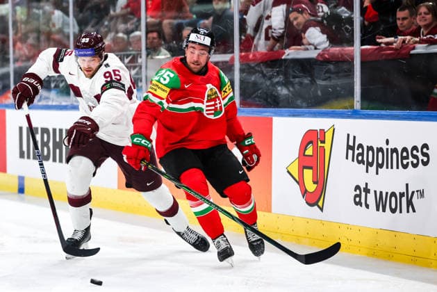 Ice hockey, Eishockey - IIHF WC 2026 ZURICH,SWITZERLAND,26.MAY.26 - ICE HOCKEY - IIHF Ice Hockey World Championship, WM, Weltmeisterschaft 2026, group stage, Hungary vs Latvia. Image shows Oskars Batna (LAT) and Gabor Tornyai (HUN).  GEPAxpictures xMaticxKlansek