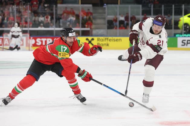 26 05 2026 Swiss Life Arena Zurich , SWITZERLAND, Mens Ice Hockey IIHF World Championship Zurich 2026 Group A HUN LAT Roland Kiss li,HUN vs Rudolfs Balcers LAT