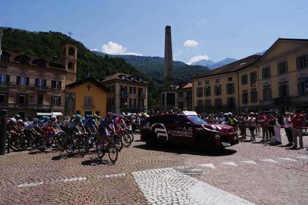 Start the race during Stage 16 of the Giro d™Italia, from Bellinzona to CarÃ¬, Switzerland, Tuesday, May 26, 2026.  Copyright: xFabioxFerrari LaPressex