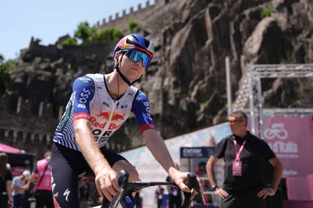 Russia™s Aleksandr Vlasov of Red Bull - Bora - Hansgrohe during Stage 16 of the Giro d™Italia, from Bellinzona to CarÃ¬, Switzerland, Tuesday, May 26, 2026.  Copyright: xMassimoxPaolone LaPressex