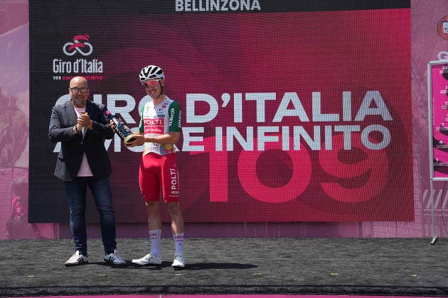Italy™s Mattia Bais of Team Polti VisitMalta combativeness award during Stage 16 of the Giro d™Italia from Bellinzona to Cari Swiss, Tuesday May 26, 2026  Copyright: xSpada LaPressex